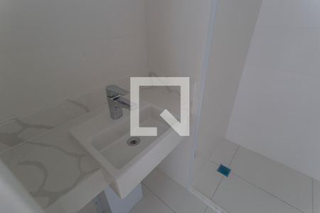 Banheiro de kitnet/studio para alugar com 1 quarto, 27m² em Itaim Bibi, São Paulo