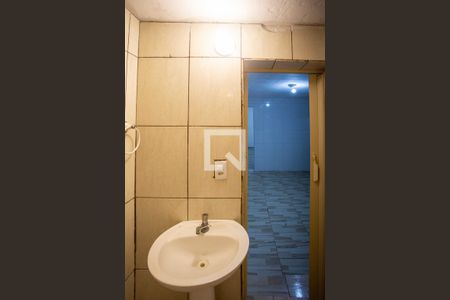 Banheiro de casa para alugar com 1 quarto, 40m² em Taboão, Diadema