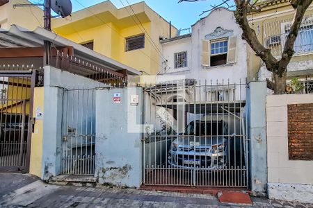 Casa à venda com 120m², 3 quartos e 1 vaga Casa à venda com 120m², 3 quartos e 1 vagaFachada