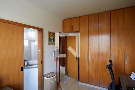 Suíte de apartamento à venda com 3 quartos, 73m² em Sagrada Família, Belo Horizonte