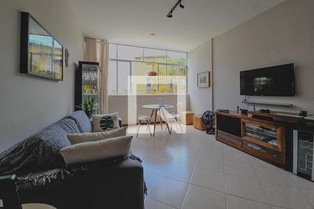 Sala de apartamento para alugar com 2 quartos, 80m² em Barra, Salvador