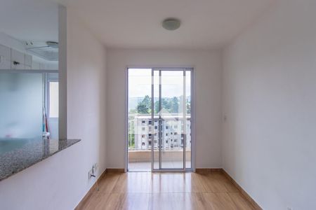 Sala de apartamento para alugar com 2 quartos, 47m² em Jardim Isis, Cotia