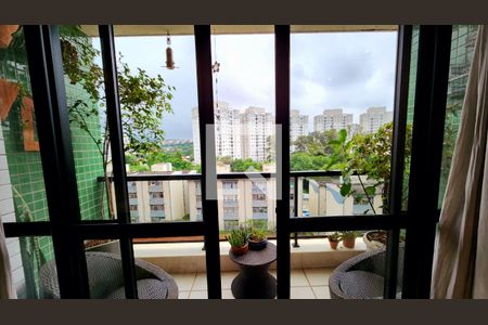 Sacada de apartamento à venda com 4 quartos, 173m² em Jardim Ana Maria, Jundiaí