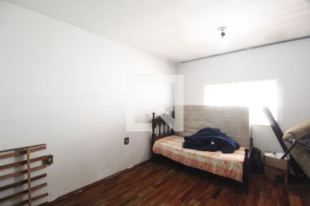 Quarto 1 de casa para alugar com 3 quartos, 130m² em Santa Mônica, Uberlândia