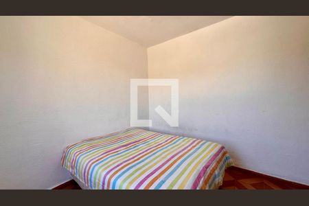 Quarto 2 de casa à venda com 6 quartos, 241m² em Conjunto Helena Antipoff, Belo Horizonte