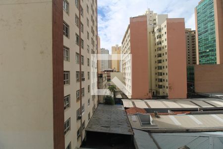 Vista da Sacada da Sala de apartamento à venda com 1 quarto, 40m² em Centro, Campinas