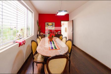 Sala 3 de casa à venda com 5 quartos, 320m² em Santo Antônio, Belo Horizonte