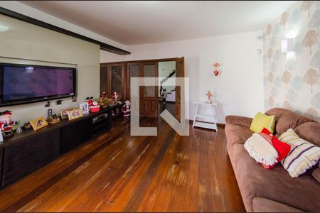 Sala de casa à venda com 5 quartos, 320m² em Santo Antônio, Belo Horizonte