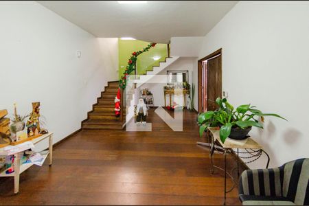 Sala 2 de casa à venda com 5 quartos, 320m² em Santo Antônio, Belo Horizonte