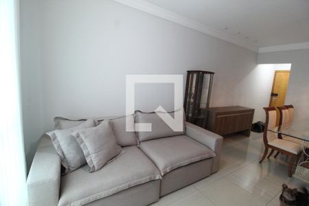 Sala de apartamento para alugar com 3 quartos, 82m² em Santa Mônica, Uberlândia