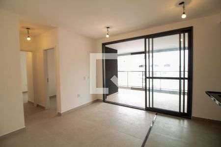 Sala de apartamento à venda com 2 quartos, 65m² em Campo Belo, São Paulo