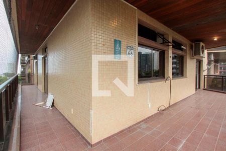 Varanda de apartamento para alugar com 4 quartos, 170m² em Barra da Tijuca, Rio de Janeiro