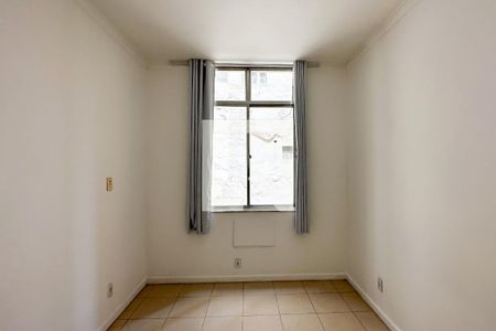 Quarto 01 de apartamento para alugar com 3 quartos, 120m² em Copacabana, Rio de Janeiro