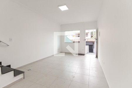 Sala de casa para alugar com 2 quartos, 119m² em Itaquera, São Paulo