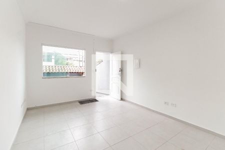 Sala de casa para alugar com 2 quartos, 119m² em Itaquera, São Paulo