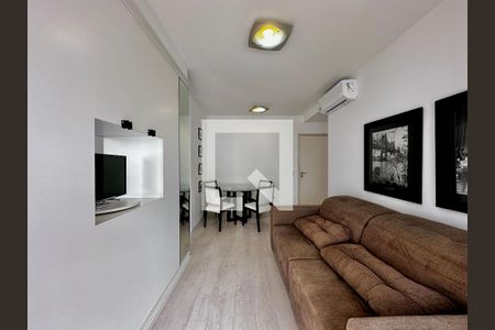 Sala de apartamento para alugar com 1 quarto, 49m² em Cidade Monções, São Paulo