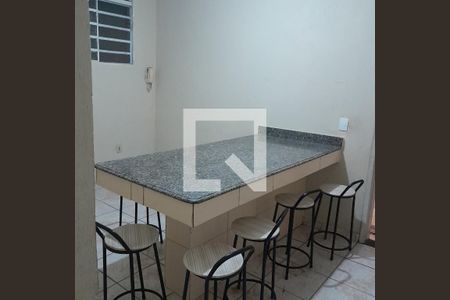 Cozinha de casa à venda com 4 quartos, 140m² em Primeiro de Maio, Belo Horizonte