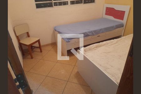 Quarto de casa à venda com 4 quartos, 140m² em Primeiro de Maio, Belo Horizonte