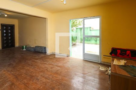 Sala de casa para alugar com 3 quartos, 250m² em Vila Brasilina, São Paulo