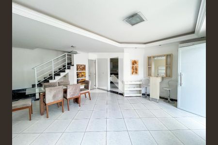 Sala de casa para alugar com 2 quartos, 96m² em Vila Gea, São Paulo