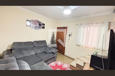 Sala  de casa de condomínio à venda com 2 quartos, 90m² em Vila Humaita, Santo André