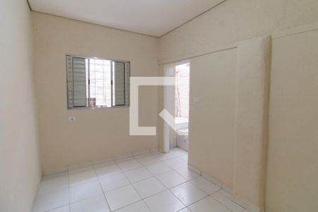 Sala/Quarto de casa para alugar com 1 quarto, 50m² em Vila Dalva, São Paulo