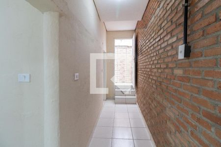 Sala/Quarto - Entrada de casa para alugar com 1 quarto, 50m² em Vila Dalva, São Paulo