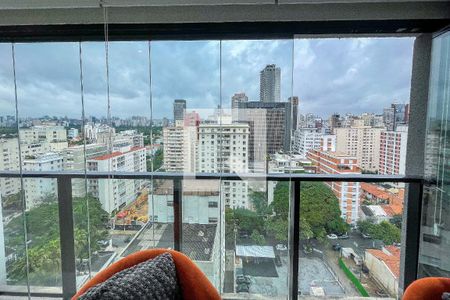 Vista de apartamento à venda com 2 quartos, 58m² em Pinheiros, São Paulo