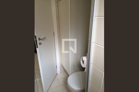 Banheiro de apartamento para alugar com 1 quarto, 48m² em Funcionários, Belo Horizonte