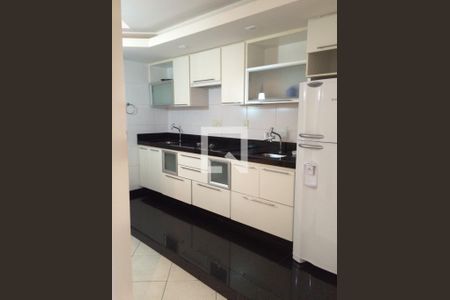 Cozinha de apartamento para alugar com 1 quarto, 48m² em Funcionários, Belo Horizonte