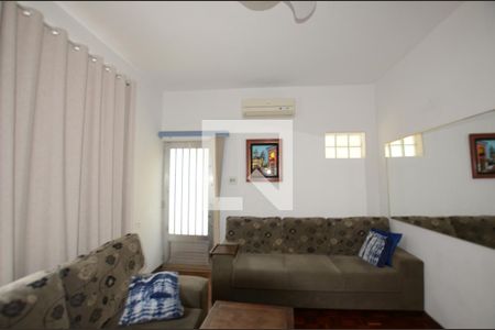 Sala de casa para alugar com 3 quartos, 144m² em Vila Valqueire, Rio de Janeiro