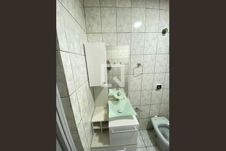 Banheiro de casa para alugar com 1 quarto, 80m² em Jardim Ponte Rasa, São Paulo