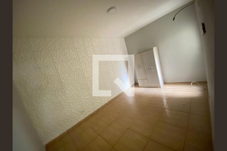 Quarto de casa para alugar com 1 quarto, 80m² em Jardim Ponte Rasa, São Paulo