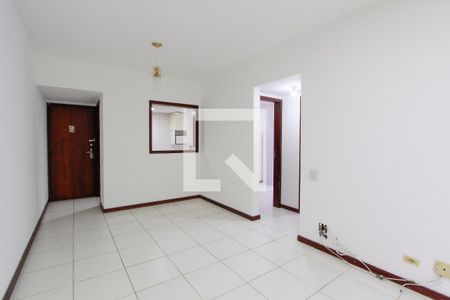 Sala de apartamento para alugar com 2 quartos, 65m² em Barra da Tijuca, Rio de Janeiro