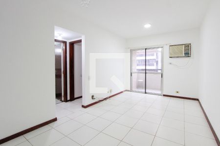 Sala de apartamento para alugar com 2 quartos, 65m² em Barra da Tijuca, Rio de Janeiro