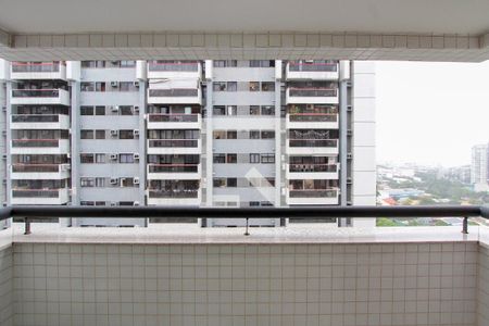 Varanda de apartamento para alugar com 2 quartos, 65m² em Barra da Tijuca, Rio de Janeiro