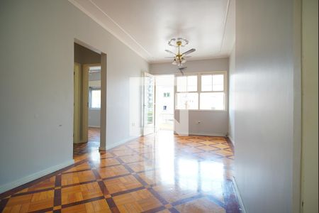 Sala de apartamento para alugar com 3 quartos, 107m² em São João, Porto Alegre