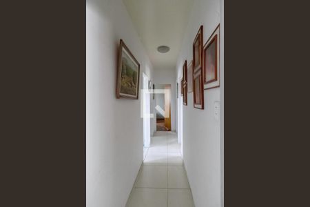 Corredor de apartamento à venda com 4 quartos, 95m² em Santa Terezinha, Belo Horizonte