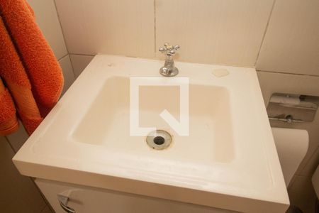 Casa à venda com 134m², 4 quartos e 2 vagas Casa à venda com 134m², 4 quartos e 2 vagasBanheiro de Serviço