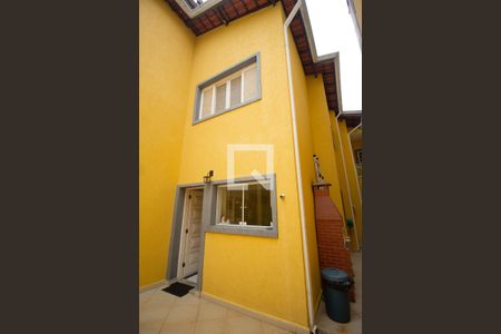 Casa à venda com 134m², 4 quartos e 2 vagas Casa à venda com 134m², 4 quartos e 2 vagasQuintal