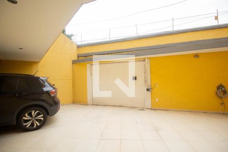 Casa à venda com 134m², 4 quartos e 2 vagas Casa à venda com 134m², 4 quartos e 2 vagasGaragem