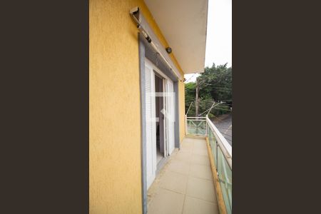 Casa à venda com 134m², 4 quartos e 2 vagas Casa à venda com 134m², 4 quartos e 2 vagasVaranda Quarto 3