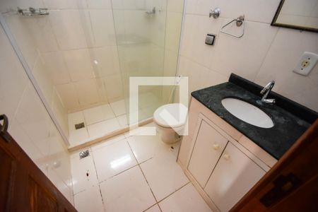 Banheiro de apartamento para alugar com 1 quarto, 50m² em Higienópolis, Rio de Janeiro