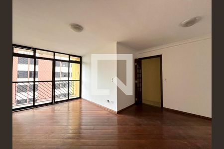 Sala de apartamento para alugar com 3 quartos, 75m² em Vila Campestre, São Paulo