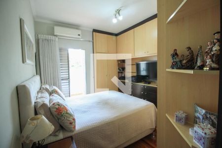 Quarto 1 de casa à venda com 3 quartos, 175m² em Vila Bertioga, São Paulo