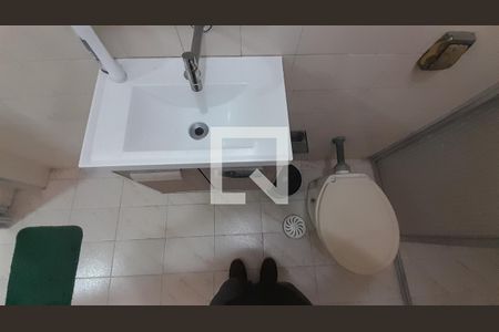 Banheiro de apartamento para alugar com 1 quarto, 55m² em Boqueirão, Praia Grande