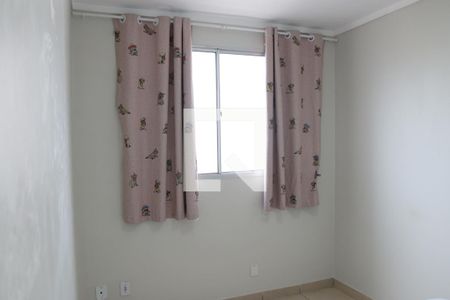 Quarto 2 de apartamento para alugar com 3 quartos, 95m² em Setor Negrão de Lima, Goiânia