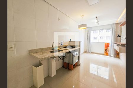 Cozinha de apartamento para alugar com 1 quarto, 24m² em Jardim Prudência, São Paulo