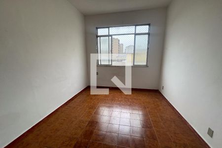 Sala de casa para alugar com 2 quartos, 50m² em Jardim Vinte E Cinco de Agosto, Duque de Caxias