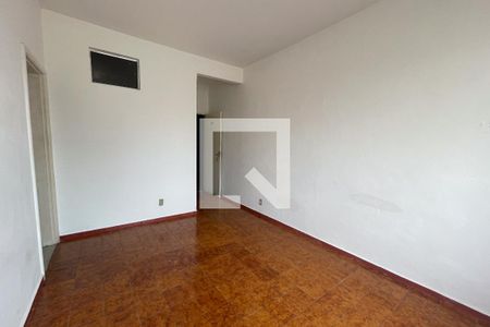 Sala de casa para alugar com 2 quartos, 50m² em Jardim Vinte E Cinco de Agosto, Duque de Caxias